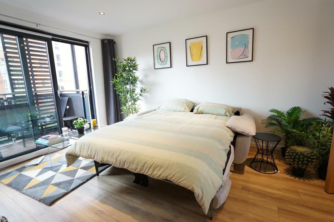 Perfectly Located Stunning Apartment ลอนดอน ภายนอก รูปภาพ